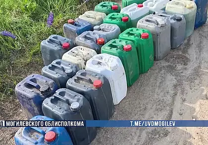 В Горецком районе механизатор сливал солярку с трактора, похитив более 800 литров дизтоплива