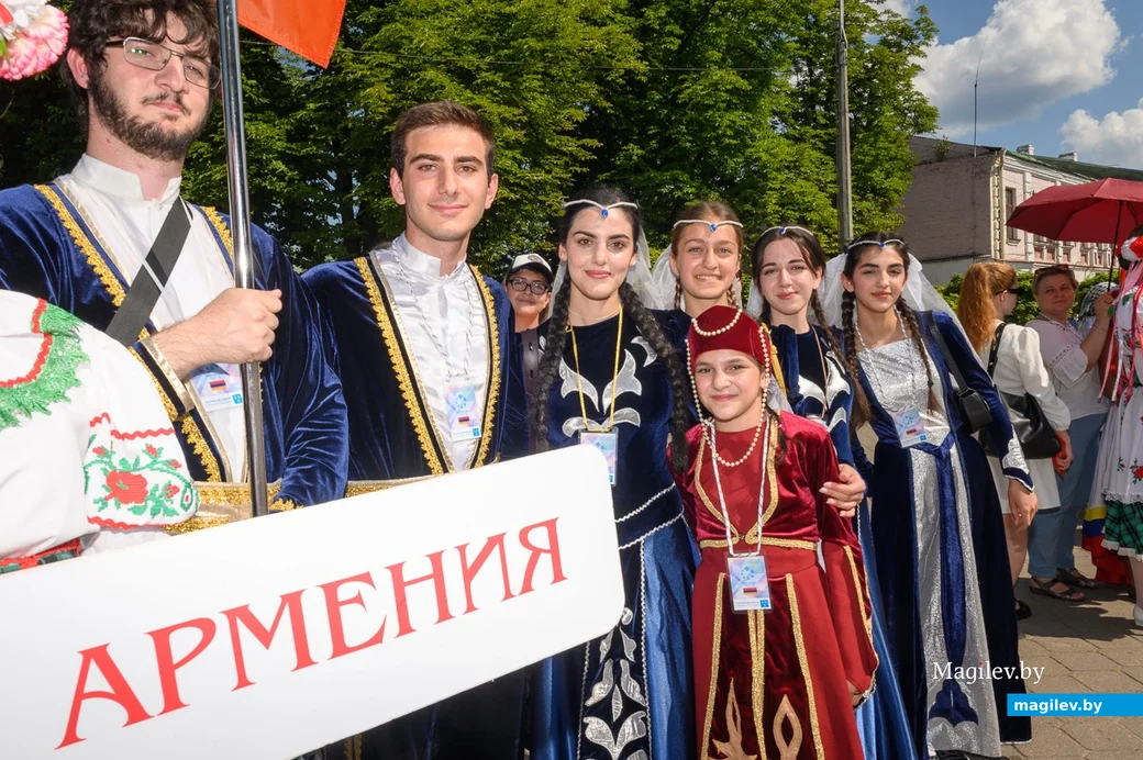 28.06.2024. Торжественное шествие делегаций международного фестиваля народного творчества