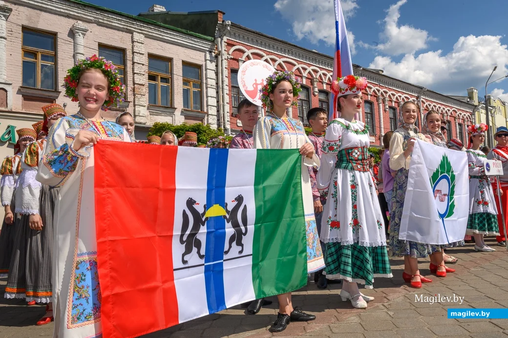 28.06.2024. Социалистическая — Минская — Карбышева. Торжественное шествие делегаций