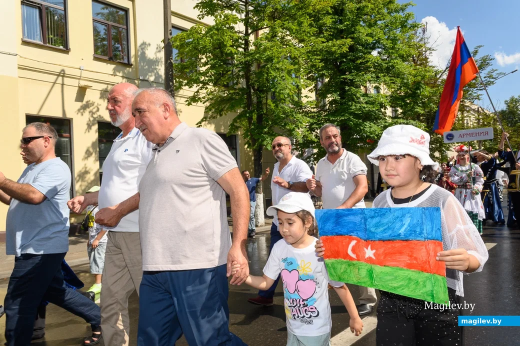 28.06.2024. Социалистическая — Минская — Карбышева. Торжественное шествие делегаций