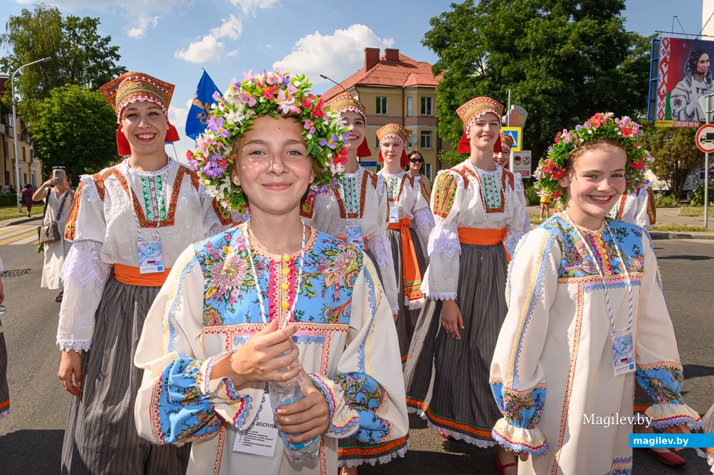 28.06.2024. Социалистическая — Минская — Карбышева. Торжественное шествие делегаций