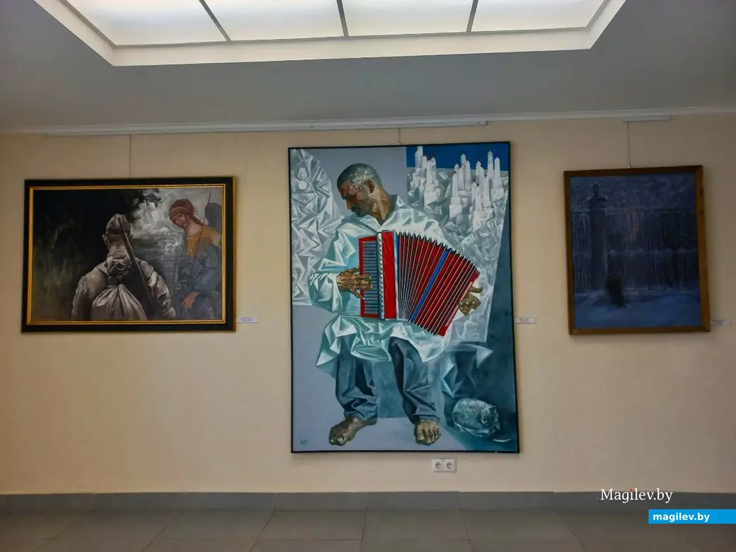 28.06.2024 г.,Могилев, выставочный зал музея истории города. Выставка «Пространство мира и созидания».