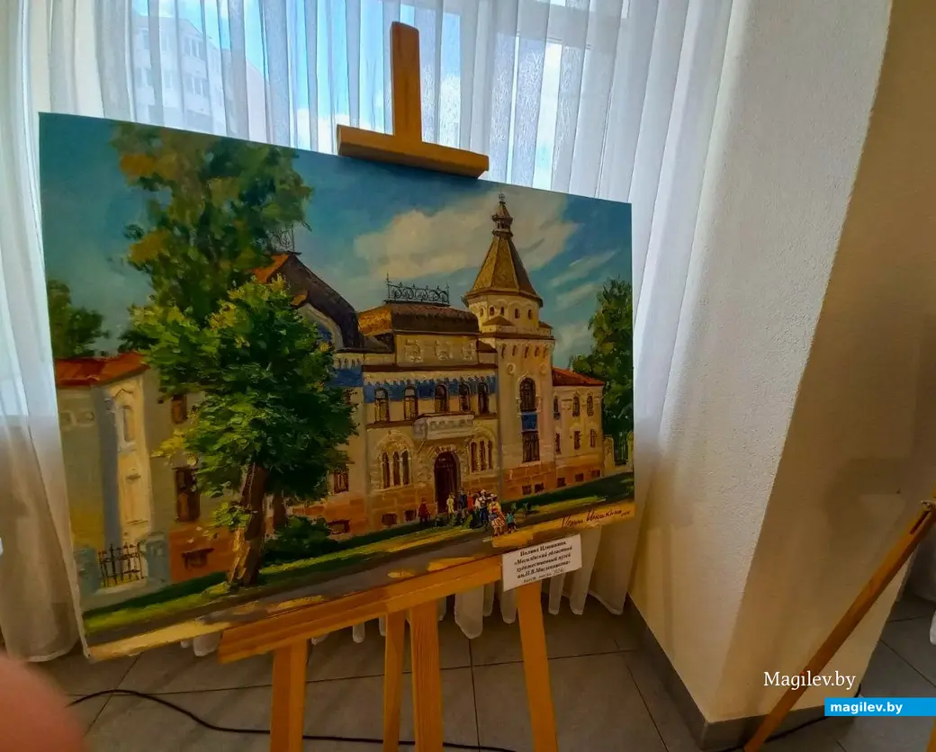 28.06.2024 г.,Могилев, выставочный зал музея истории города. Выставка «Пространство мира и созидания».