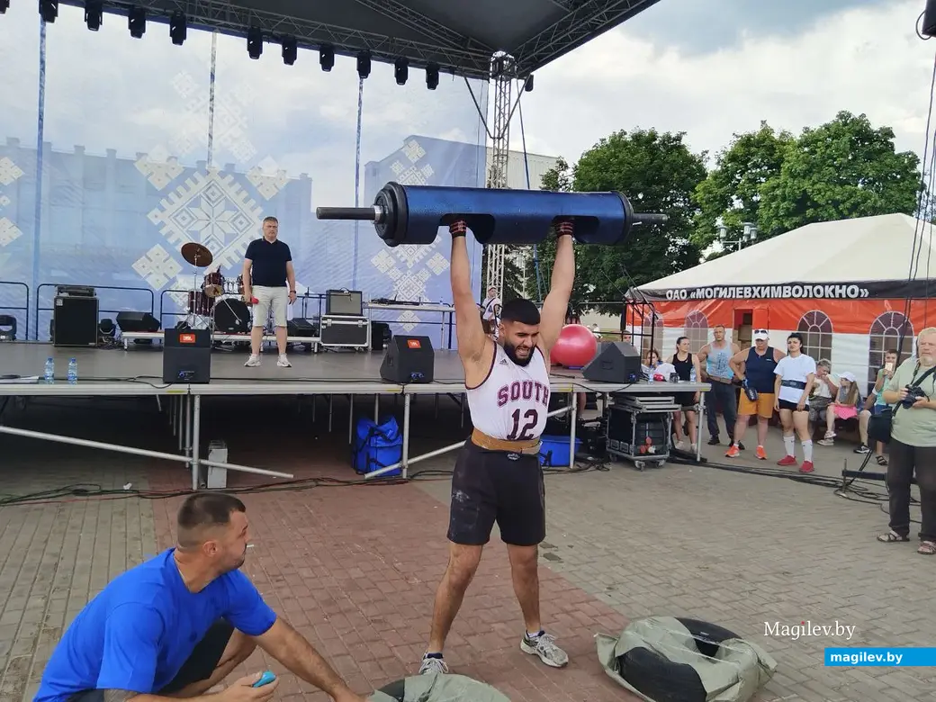 Могилев, 29 июня 2024 года. Конкурс «Самый сильный могилевчанин».