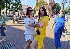 Могилевчане отмечают День молодежи. Центр города поет и танцует. Фото