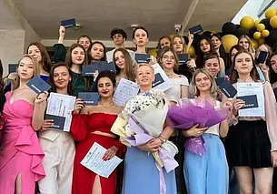 Выпускникам Могилевского медколледжа торжественно вручили дипломы