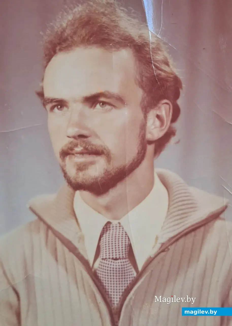 80-е гг. XX в. Могилев. В молодости наш герой был красавцем!