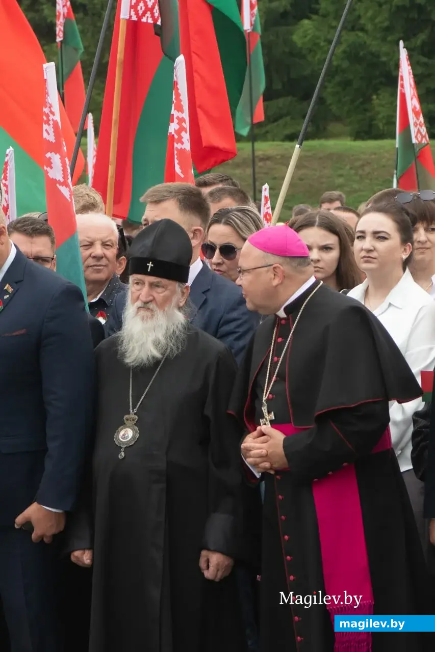 3 июля 2024 года. Театрализованный митинг, посвященный 80-й годовщине освобождения Республики Беларусь от немецко-фашистских захватчиков на мемориальном комплексе