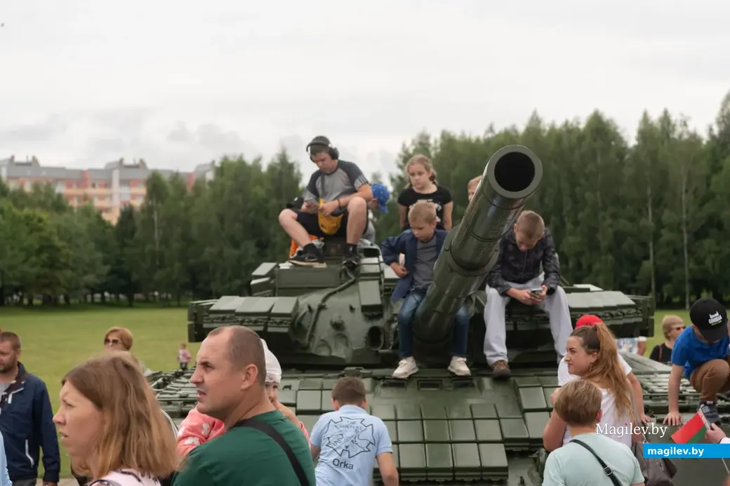 3 июля 2024 года. Театрализованный митинг, посвященный 80-й годовщине освобождения Республики Беларусь от немецко-фашистских захватчиков на мемориальном комплексе