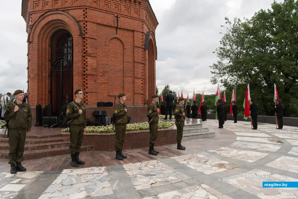 3 июля 2024 года. Театрализованный митинг, посвященный 80-й годовщине освобождения Республики Беларусь от немецко-фашистских захватчиков на мемориальном комплексе