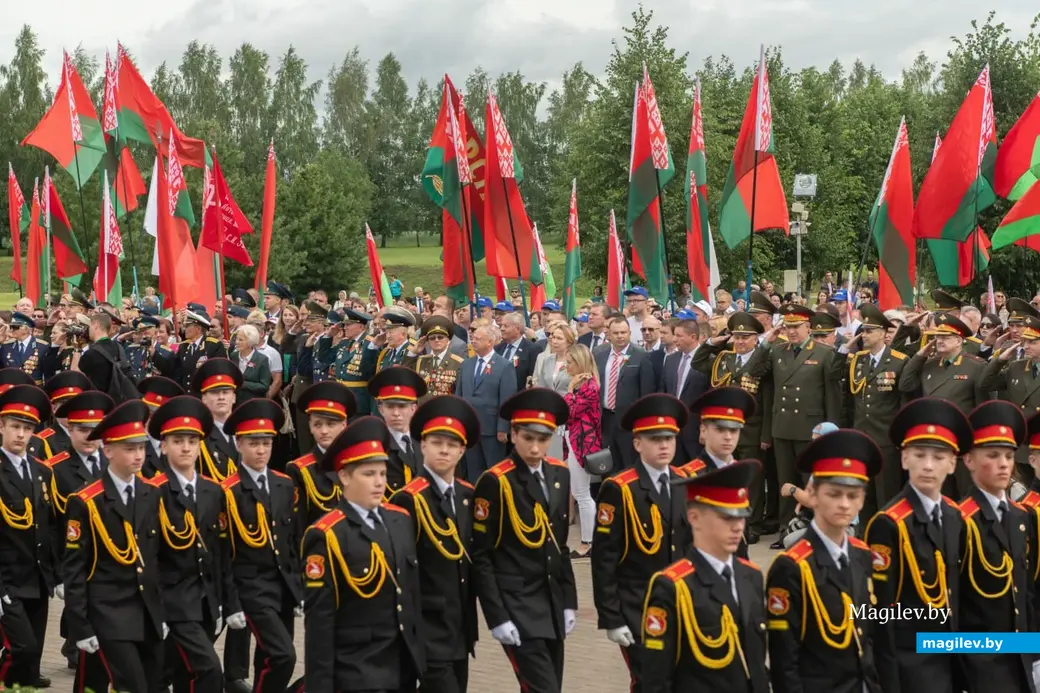 3 июля 2024 года. Театрализованный митинг, посвященный 80-й годовщине освобождения Республики Беларусь от немецко-фашистских захватчиков на мемориальном комплексе