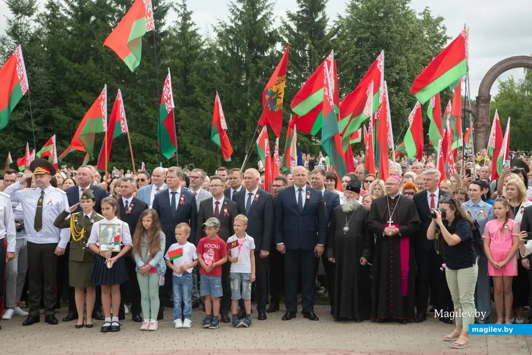 3 июля 2024 года. Театрализованный митинг, посвященный 80-й годовщине освобождения Республики Беларусь от немецко-фашистских захватчиков на мемориальном комплексе