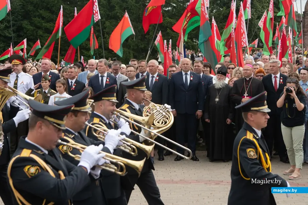 3 июля 2024 года. Театрализованный митинг, посвященный 80-й годовщине освобождения Республики Беларусь от немецко-фашистских захватчиков на мемориальном комплексе