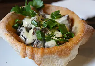 «Гастрофест» в Могилеве: томленые грибочки в съедобной мисочке от кафе «Грильник»