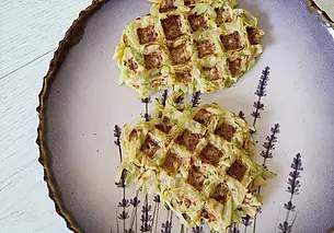 Готовим сами: вафли из кабачка