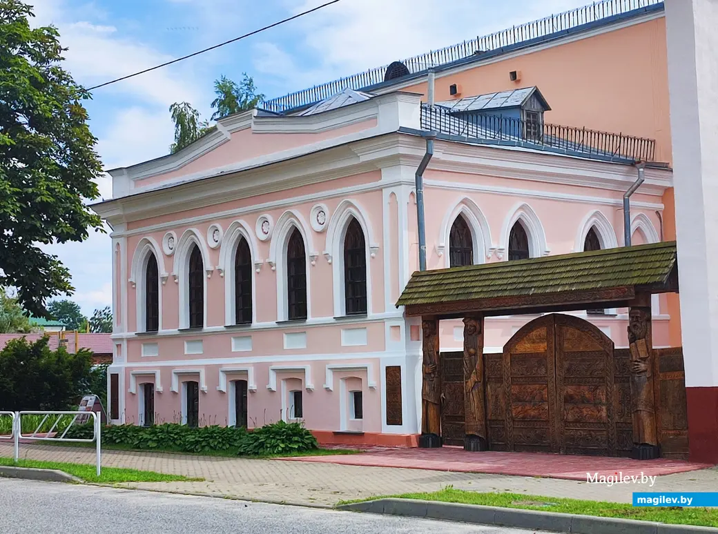 Музей в Ветке, старая усадьба в Хальче, ратуша-замок в Чечерске.  Путешествие одного дня на Гомельщину | magilev.by