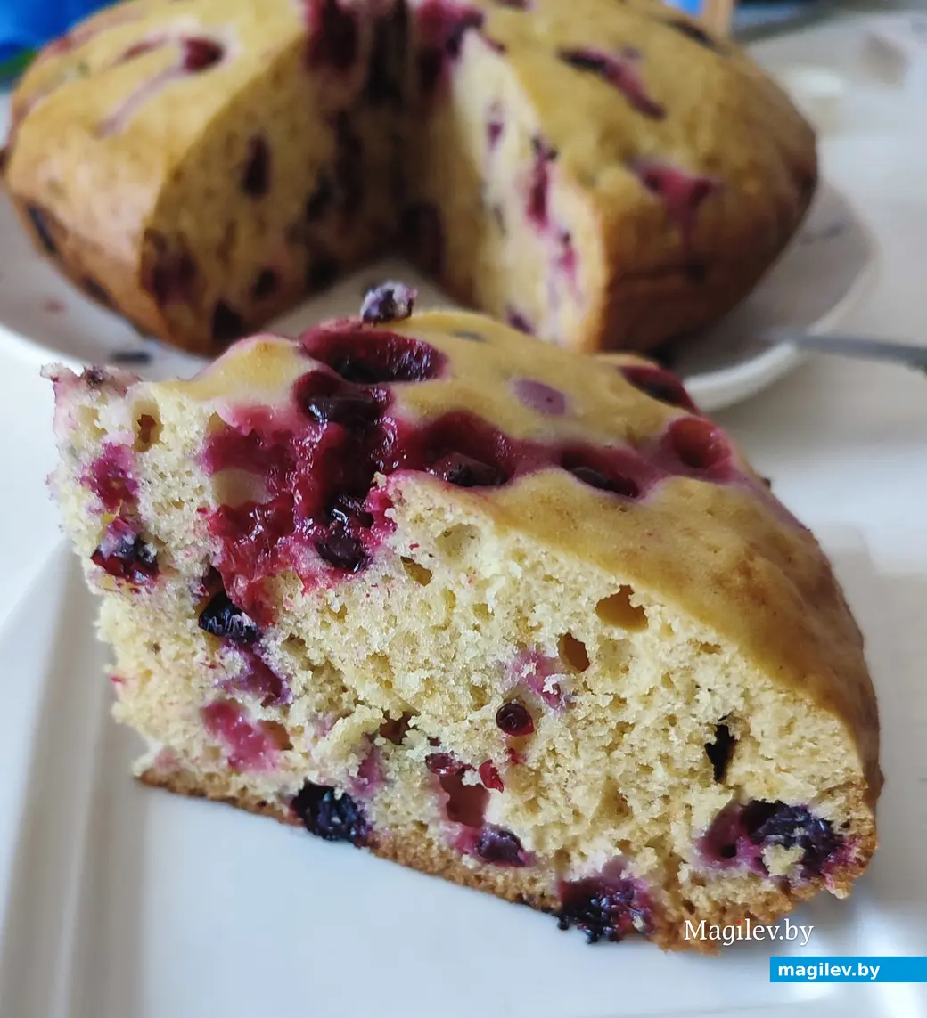 Готовим сами: простой ягодный пирог.