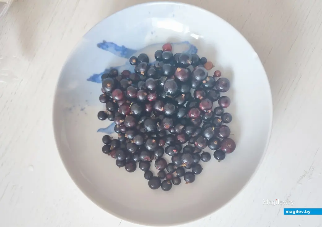 Готовим сами: простой ягодный пирог.