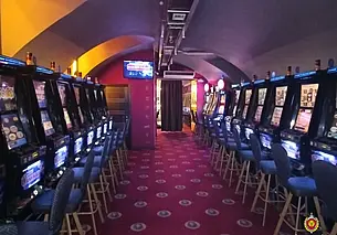 Сначала выиграл, потом проиграл: как страсть к автоматам подвела могилевчанина «под статью»