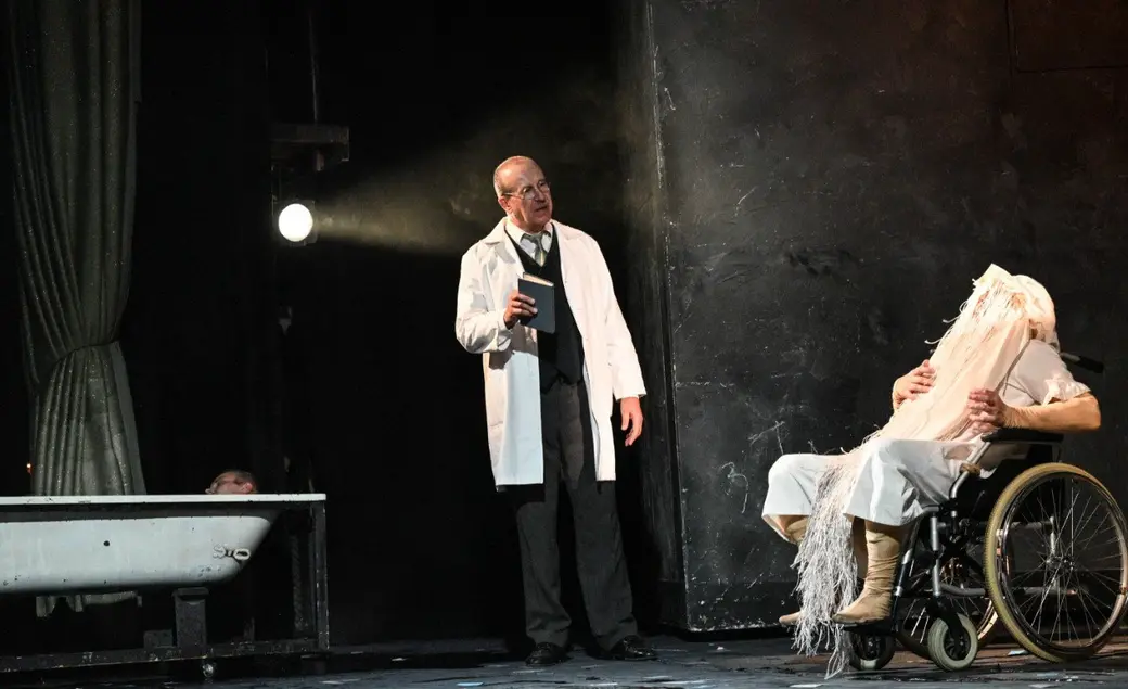 Спектакль «Пиковая дама» режиссера Игоря Козакова и драматурга Дмитрия Богославского в Могилевском драмтеатре. Фото Анастасия Кривонос.