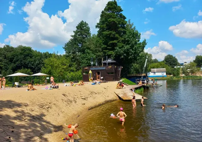 Где можно купаться, а где нежелательно: рассказали в Минздраве