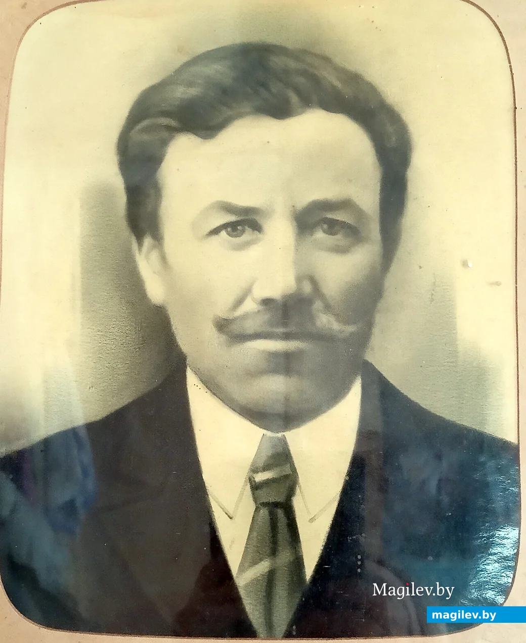 Фото 1930-х годов. Михаил Игнатьевич Кирдун.