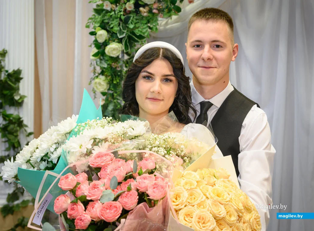 19.07.2024. Отдел ЗАГС Бобруйского горисполкома. Свадебная пара. Инна и Павел Михолапы.