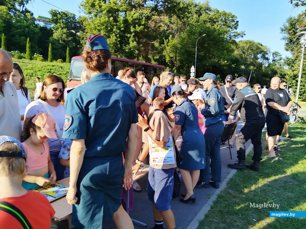 19.07.24 г. Могилев. Парк Подниколье. Праздничные мероприятия, посвященные Дню пожарной службы Республики Беларусь.