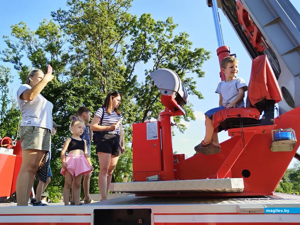 19.07.24 г. Могилев. Парк Подниколье. Праздничные мероприятия, посвященные Дню пожарной службы Республики Беларусь.