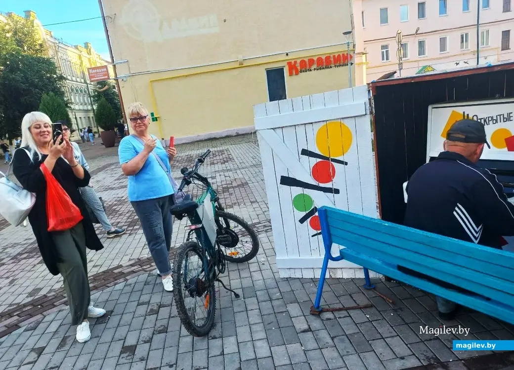 22.07.2024 г., Могилев, ул. Ленинская. Играет Сергей Грумо.