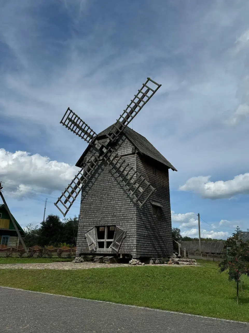 Лето 2024 г. Минская область. Татьяна Бакальчук приехала с дочками в Беларусь.