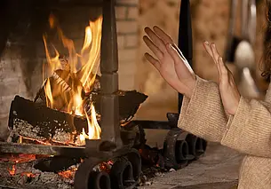 Женщина и ее 9-летняя дочь отравились угарным газом в Кличеве