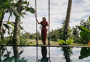 Остерегаться комаров, не ходить босиком