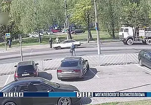 В Могилеве 19-летняя девушка на Audi едва не сбила пешехода
