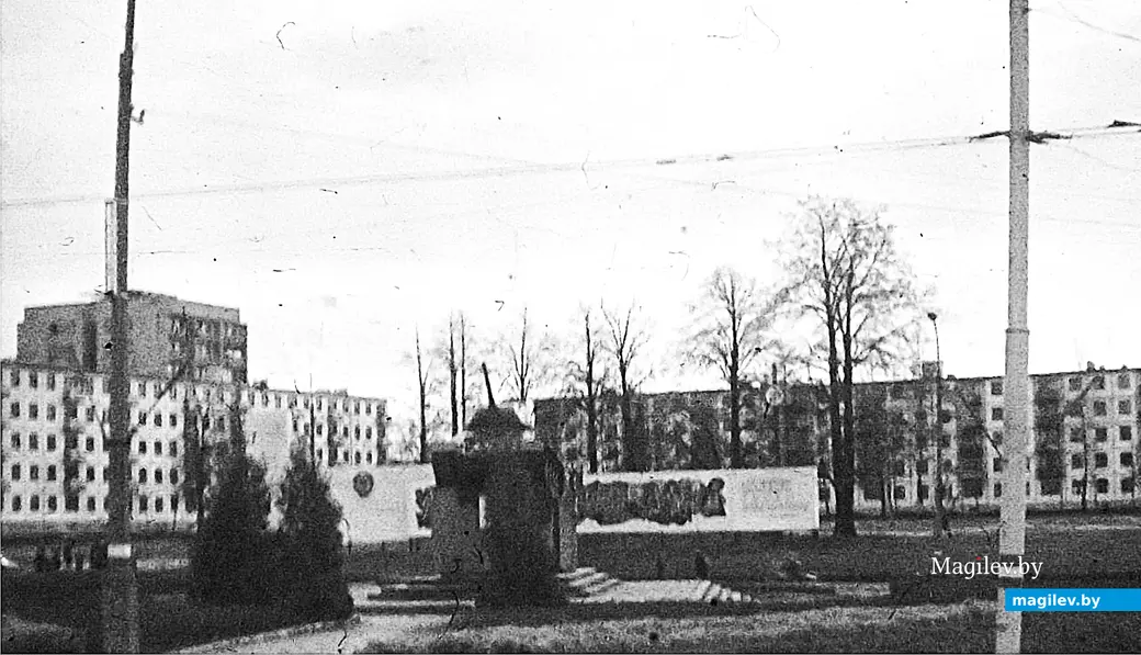 1980-е годы. Могилев., Мир-1. Фото из Сети.