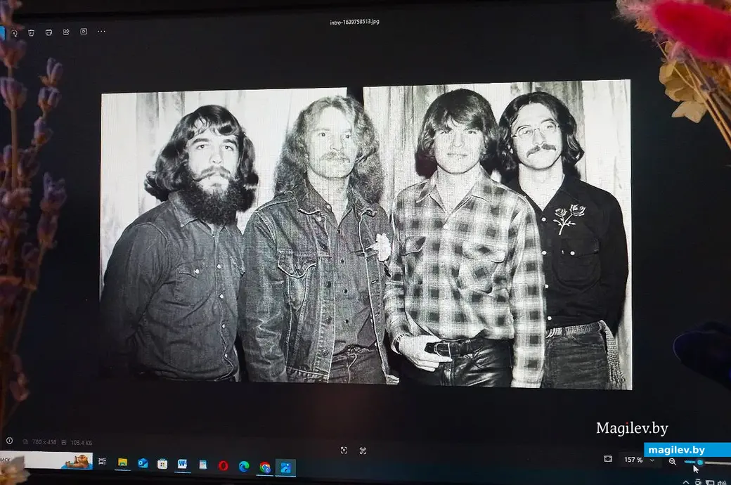1970е годы, группы «Creedence Clearwater Revival». Второй справа – Джон Фогерти.