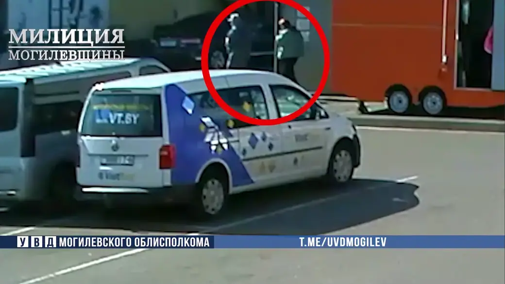 В Бобруйске задержали женщину-курьера телефонных мошенников