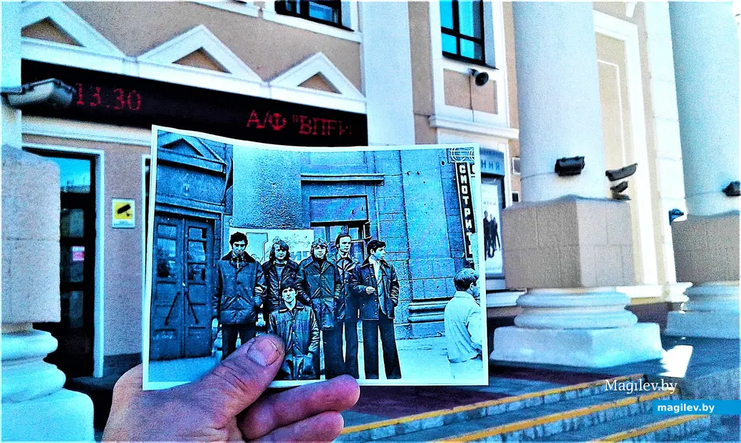 Будь ты в Париже, /Нью-Йорке, Коломне.../Я б дал совет –/О «Родине» помни!