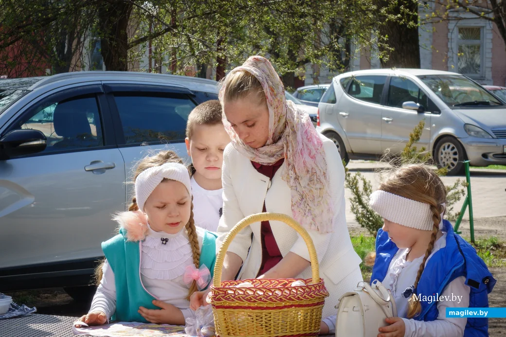 19.04.2025. Свято-Никольский кафедральный собор. Освящение пасхальной снеди в Великую Субботу