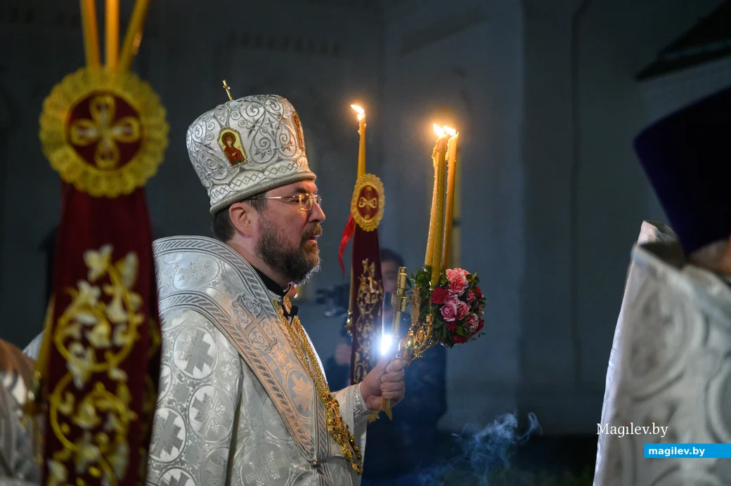 19.04.2025. Свято-Никольский кафедральный собор. Крестный ход перед Пасхальной заутреней
