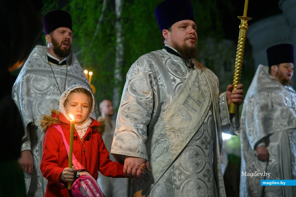 19.04.2025. Свято-Никольский кафедральный собор. Крестный ход перед Пасхальной заутреней