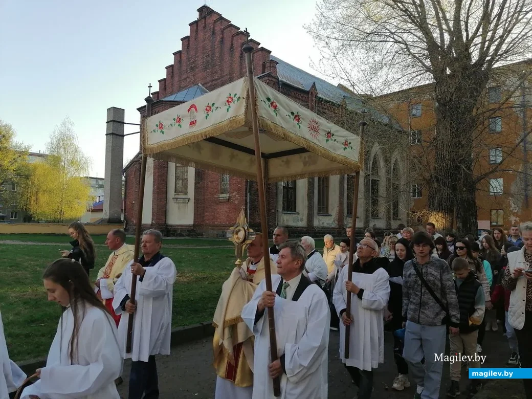  Вялікдзень у бабруйскім касцёле: Рэзурэкцыйная святая Імша, 20 красавіка 2025 г..