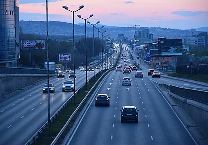 Семейная пара по дороге в Могилев взялась подвезти женщину, а она их обокрала