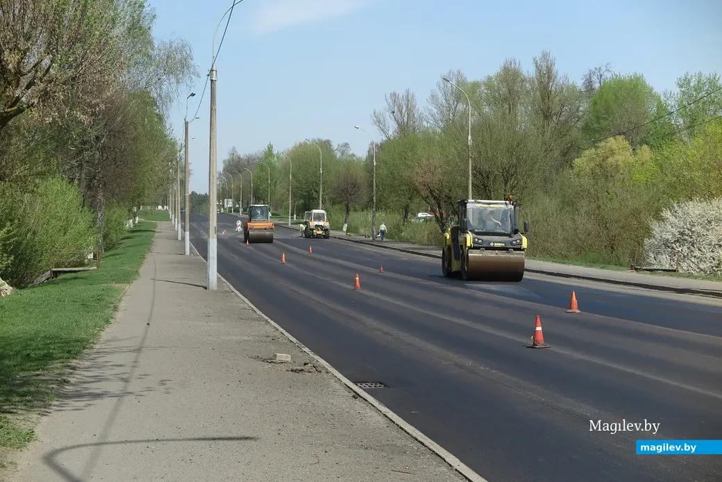 22.04.2025 г. Могилев, ул.Сурганова. Идет ремонт дороги.