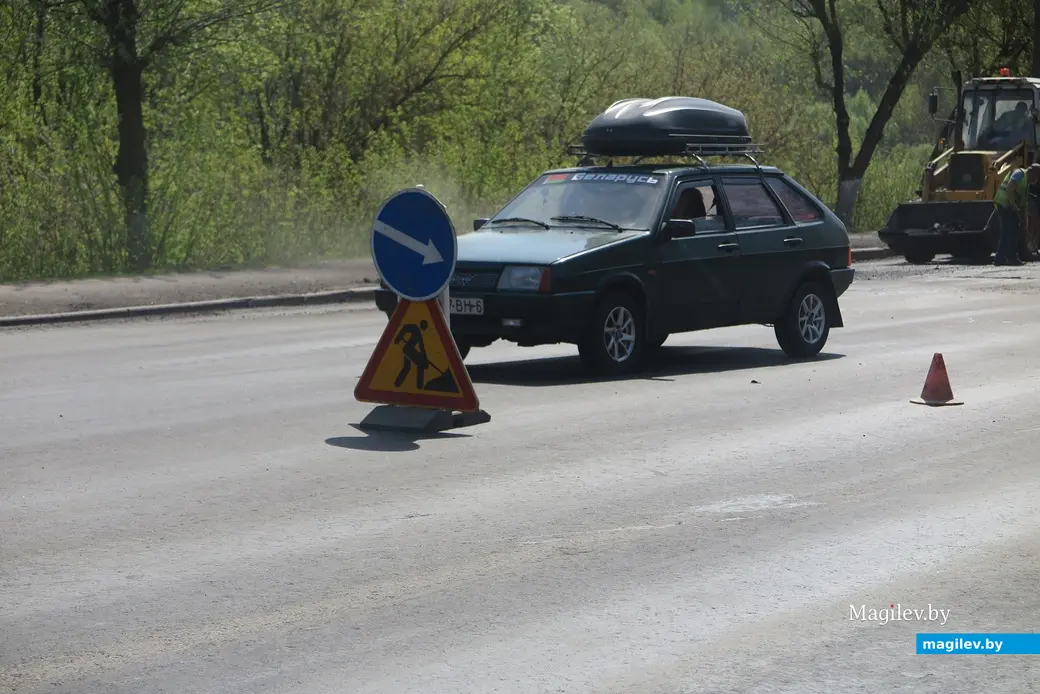 22.04.2025 г. Могилев, ул.Сурганова. Идет ремонт дороги.