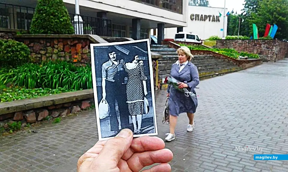 Проносятся мимо тебя/ Люди, события, годы,/ И ты уже видишь себя/ Отставшим от веяний моды.