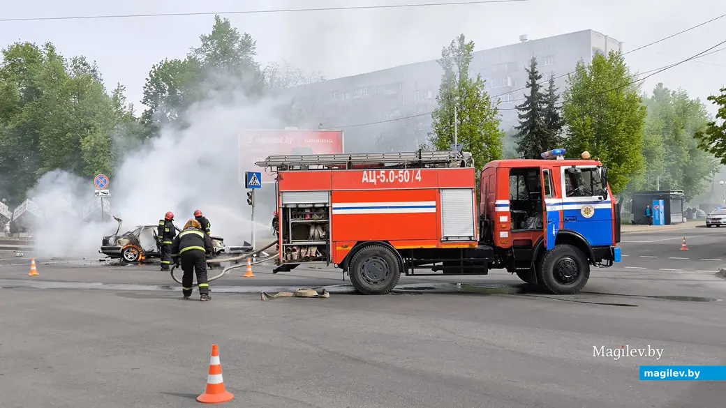 29.04.2025. Бобруйск. Авария с возгоранием на перекрестке Минской и Социалистической