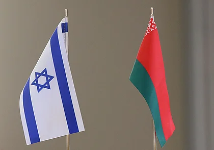 Лукашенко предложил Израилю возобновить авиасообщение