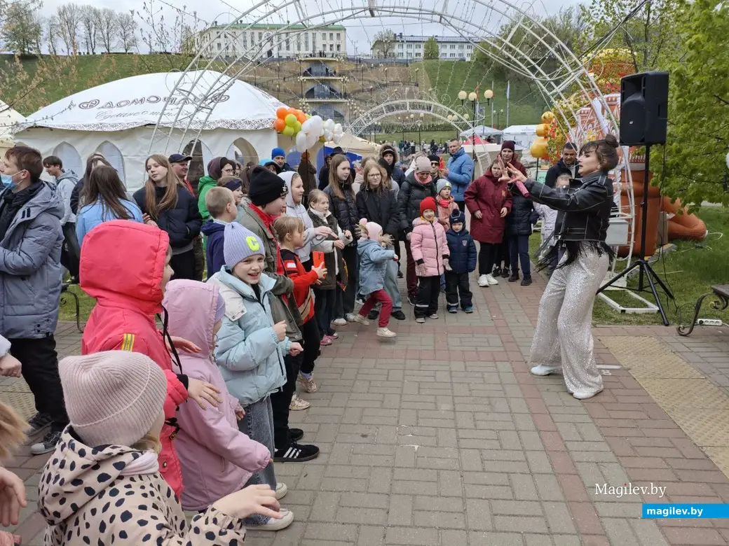 1.05.2025 г. Праздник весны и труда отмечает Могилев. Парк Подниколье