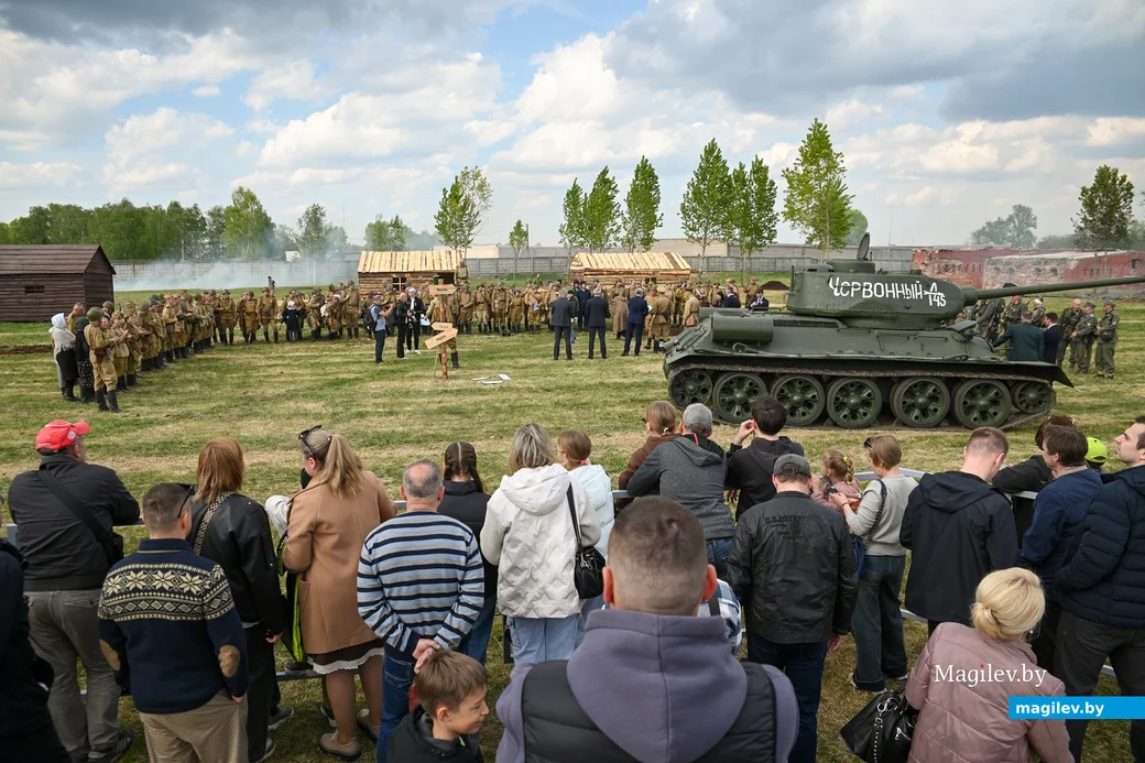 03.05.2025. Бобруйск-Арена. Военно-историческая реконструкция, посвященная Дню Победы